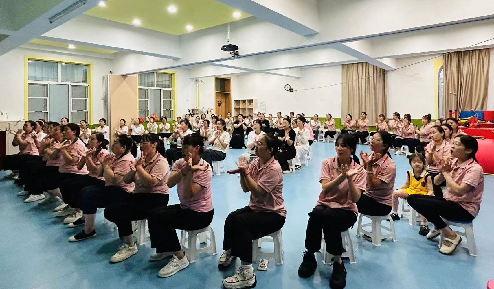 02图二.jpg 02图二.jpg