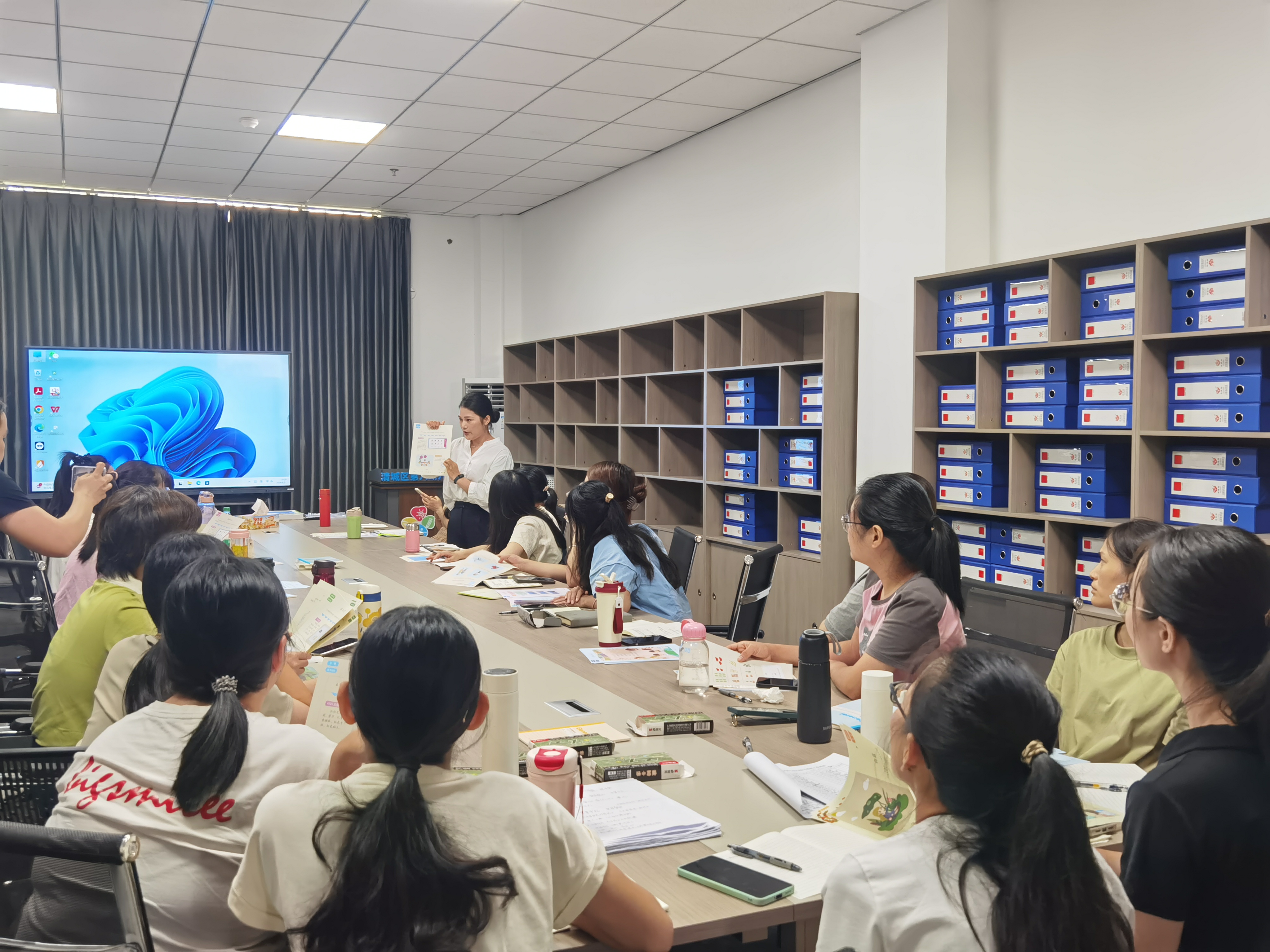 02图二.jpg 02图二.jpg