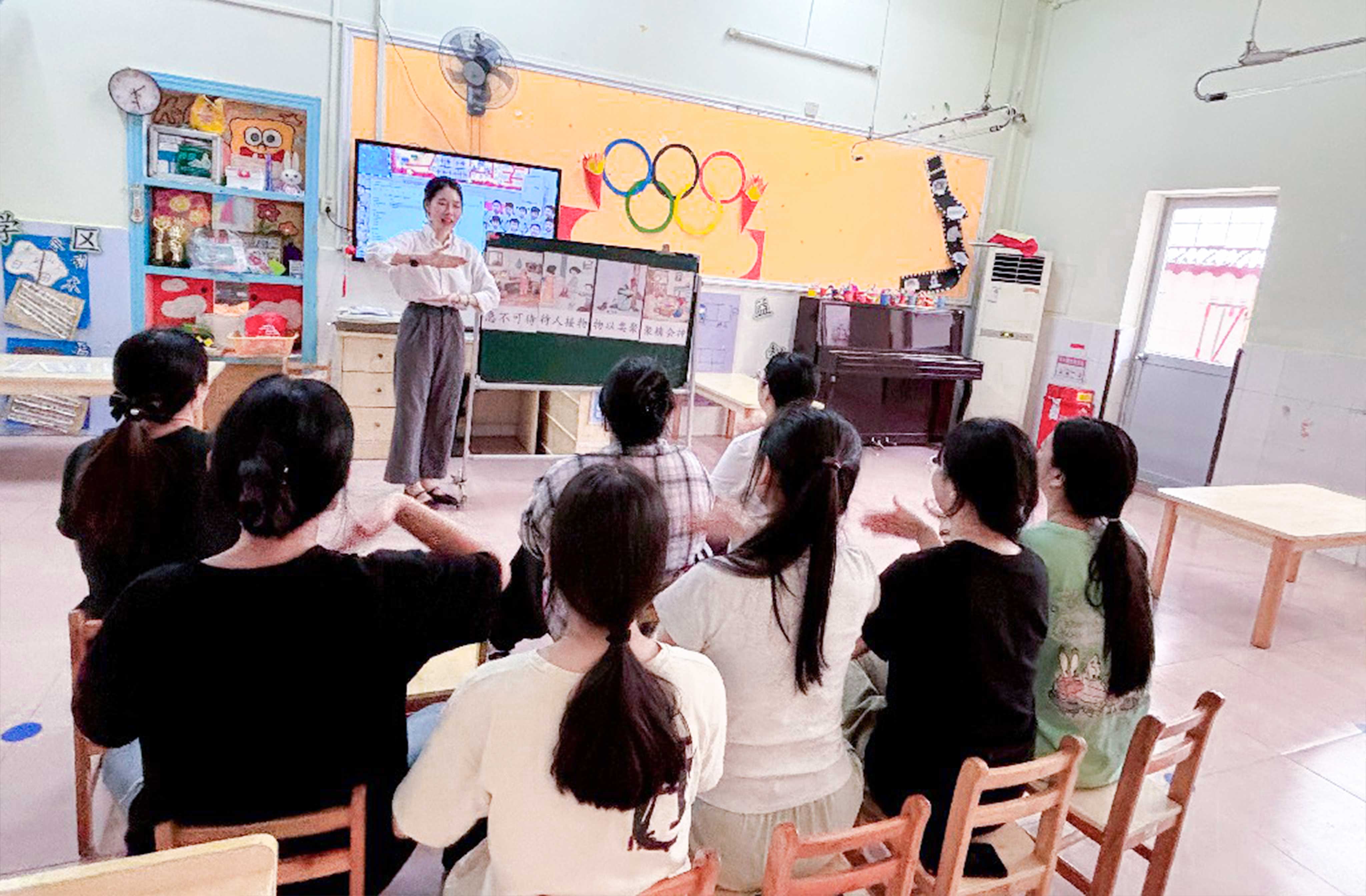 04图四.jpg 04图四.jpg