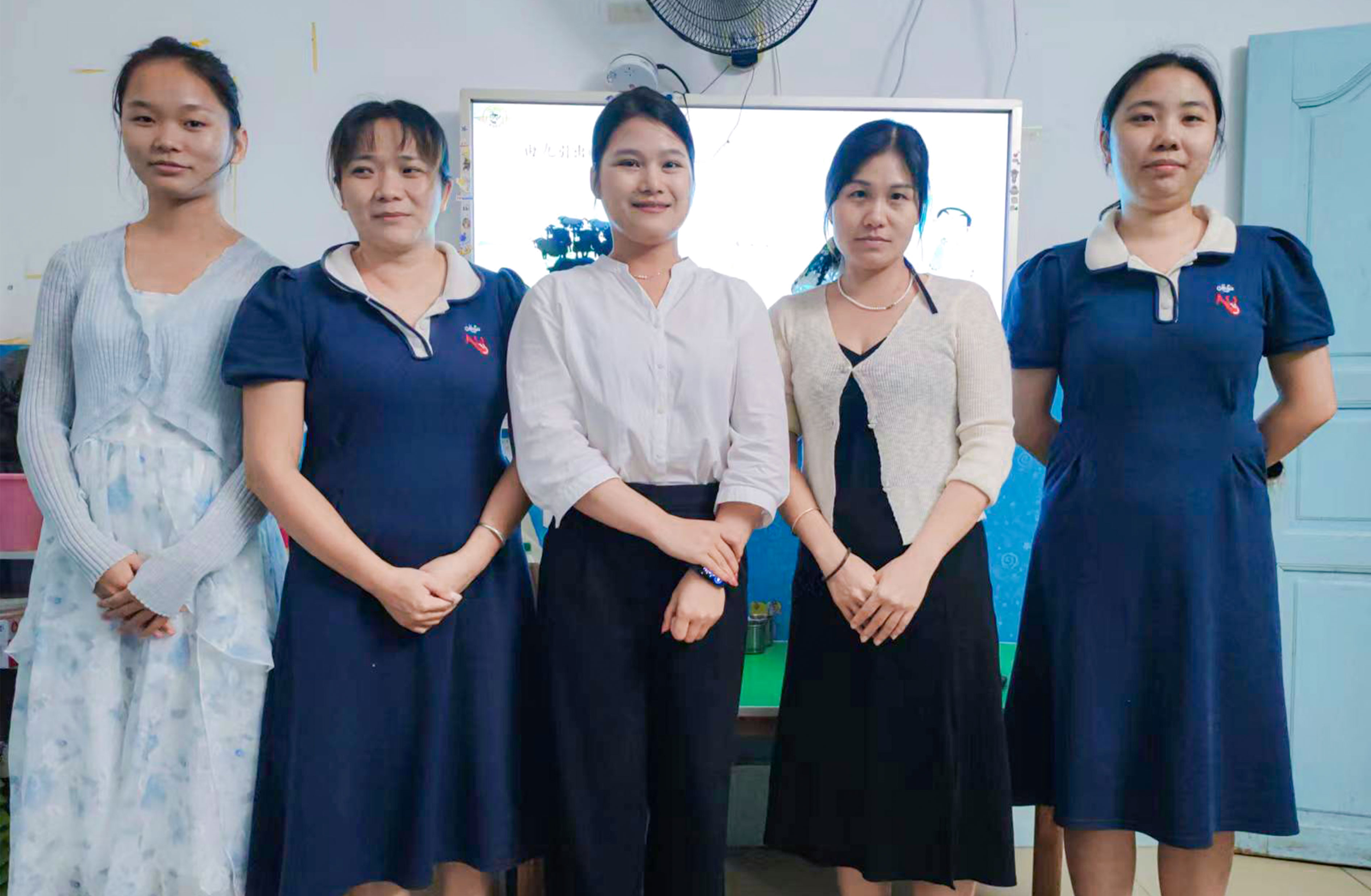 04图四.jpg 04图四.jpg